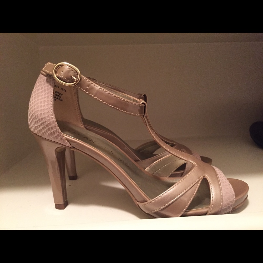 Anne Klein iFlex heels